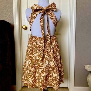 House of Harlow linen dress.